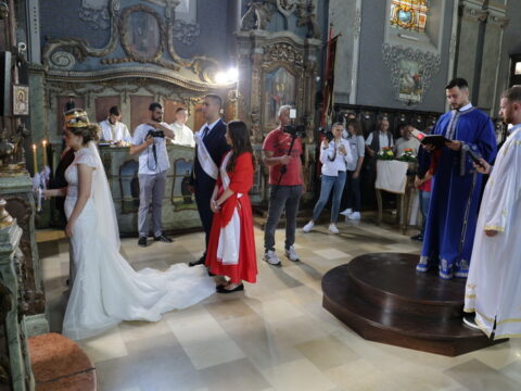 1718526221320_resize