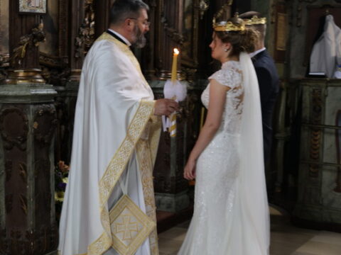 1718530330453_resize