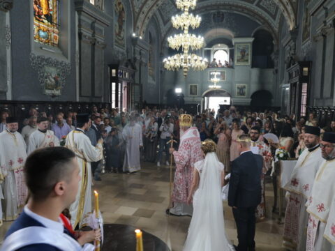 1718530397303_resize