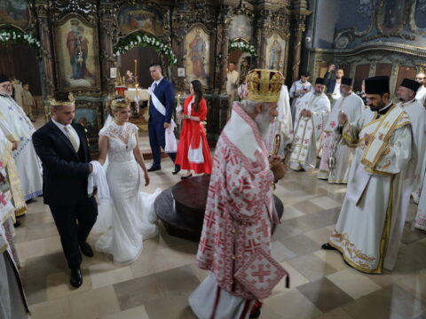 1718530397318_resize