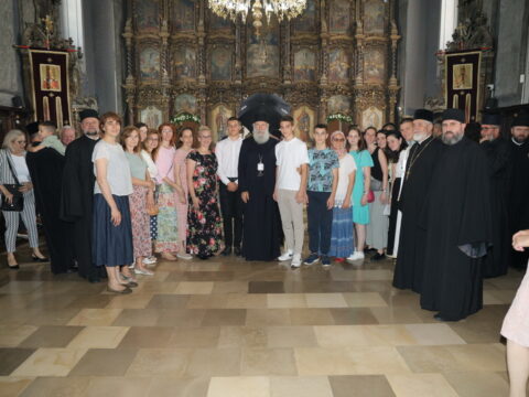 1718530494949_resize