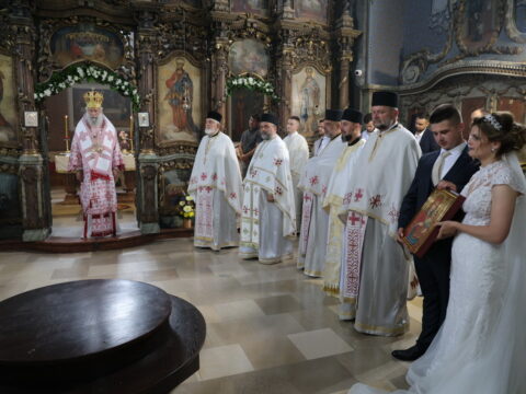 1718530495065_resize