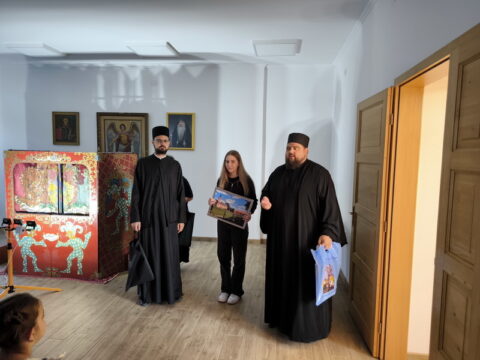 1718553823404_resize_resize