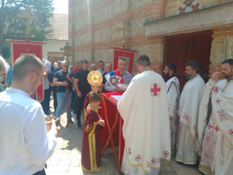 IMG-0d892bce4ffb5ee37a73a28d461afd60-V_resize