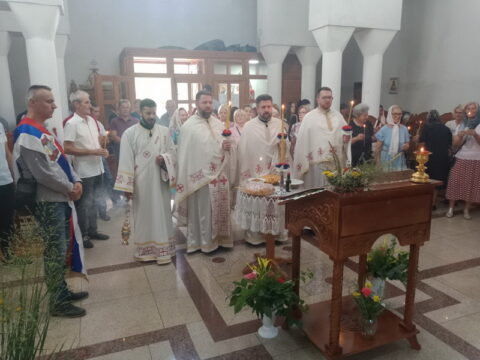 IMG-0ed441c6541e1c4d32623619b83bc74b-V_resize