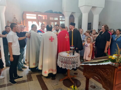 IMG-1cb081159a1319d8f57f114d08e8fd28-V_resize