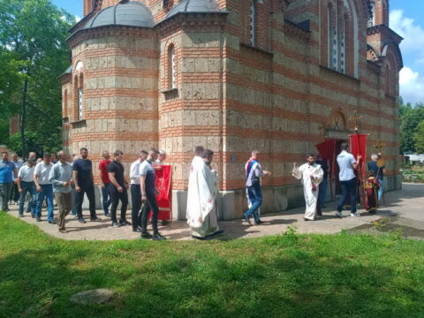 IMG-2c809b3e6a6b7c765ada7a5aa8e2575c-V_resize