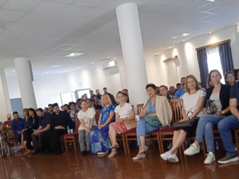 IMG-5518bdc4f2b7d1f08ea387dcd88014b9-V_resize