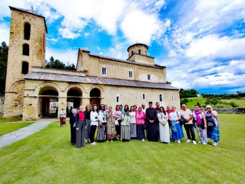 IMG-57e8a77e13588122263cb248d70c25a5-V_resize