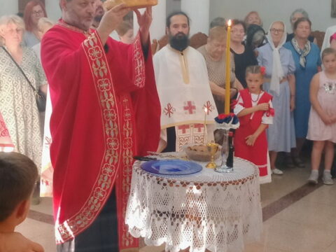 IMG-725d0f5ba2777580dd04bb868b9047aa-V_resize