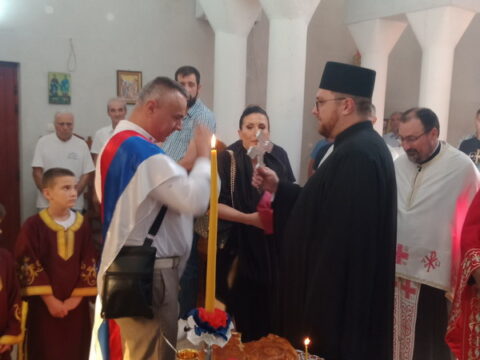 IMG-771de68e342d64e1ca2d20d99f8a6954-V_resize