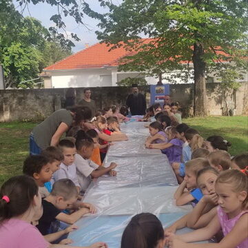 IMG-85b912071b2b12ae56d768a8ff401a82-V_resize