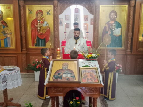 IMG-a667279fa4e0473fe66bdca3ba517bd5-V_resize