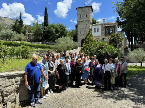 IMG-c28083e0e2e6d815f410862c1e205368-V_resize