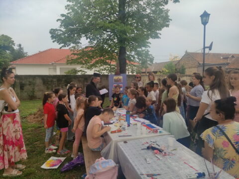 IMG-d31cae8a7ee6c4854866f9f05d0943a1-V_resize