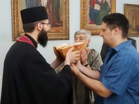 a63fe39d-98bf-4aa0-bf8e-d44e33fd4177_resize