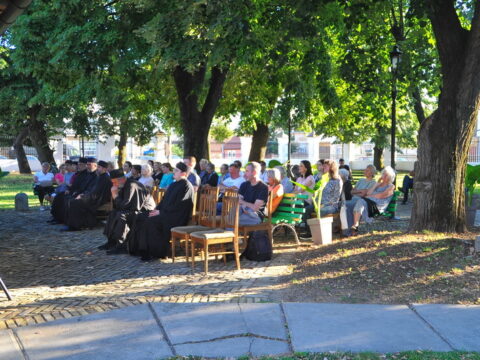 FOTOSIGOR-FACEBOOK+381641182714