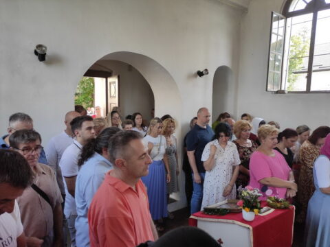 IMG-328cc8e487b7f2572ffc4208948dcfe2-V_resize