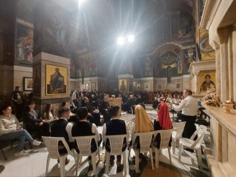 IMG-29b37d0aecd147c3e0806a4cf1268c1a-V_resize