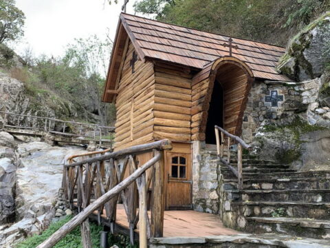 IMG-7eb39c8f3979ce18db6f238b13c39d09-V_resize