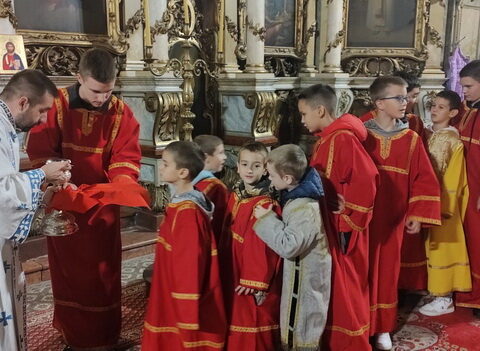 IMG-a653934a0f9d8a4192f8b7b2fe5c214d-V_resize