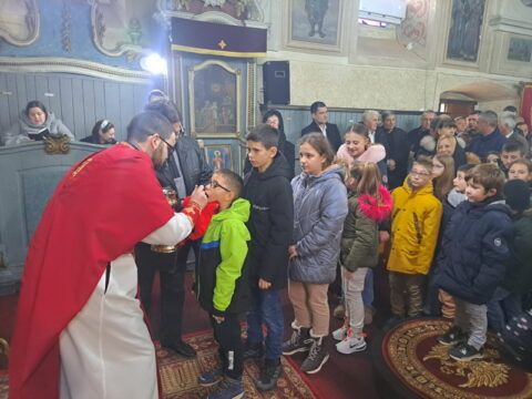 IMG-9174dea9676234971b1d7917cfa39fd7-V_resize