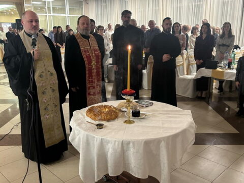 39fb61ab-844d-4883-9d53-d4d1d1984849_resize