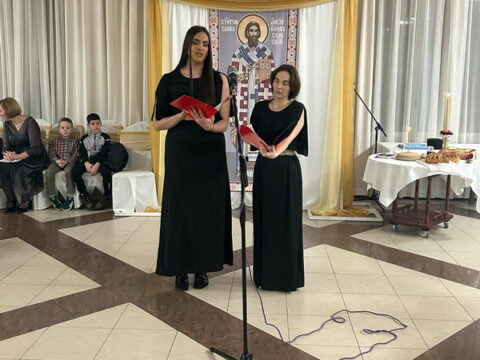 4ac2fc7f-a718-4421-b037-a11dbbc2ff65_resize