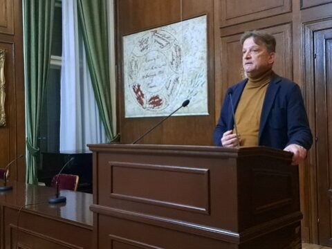 2025-03-27_21-04-28-012_resize