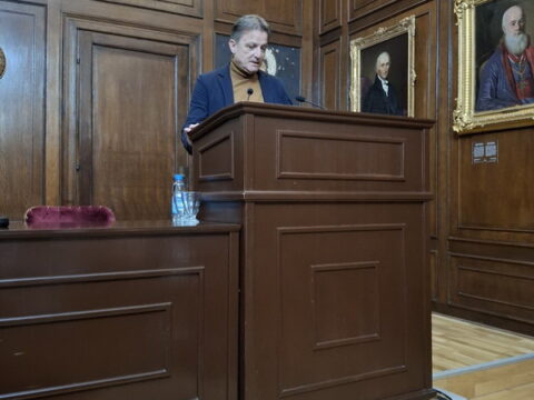 2025-03-27_21-04-30-114_resize