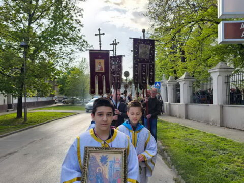 20250412_213552_resize