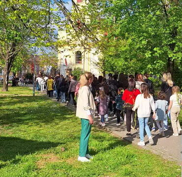 20250412_215240_resize