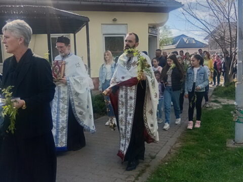 20250412_215722_resize