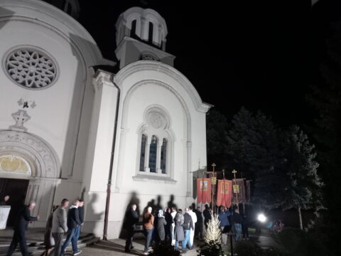 20250420_000755_resize