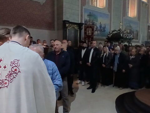 20250420_022711_resize