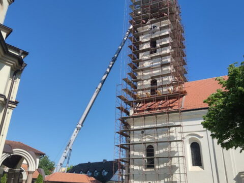 20250429_174348_resize