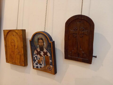 871db562-fa86-46cb-9818-a9ba7e981a89_resize