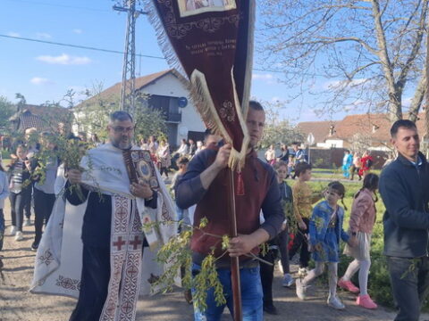 IMG-0457c5ce2cf9aaaa50a60e91364d52da-V_resize