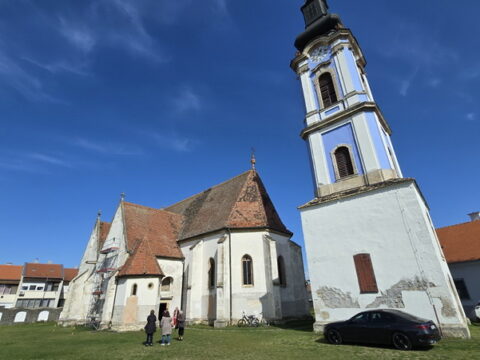 IMG-11469b0097c6c725b50fbb25756a8a98-V_resize