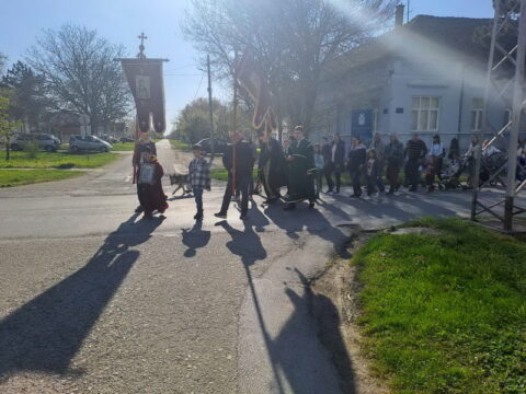 IMG-1bfe8c2916a3d5b36e92f059bf04bc28-V_resize