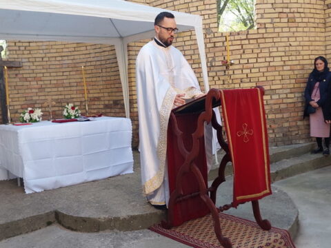 IMG-20f812165de8e2ee70ef2cb1a17d9239-V_resize