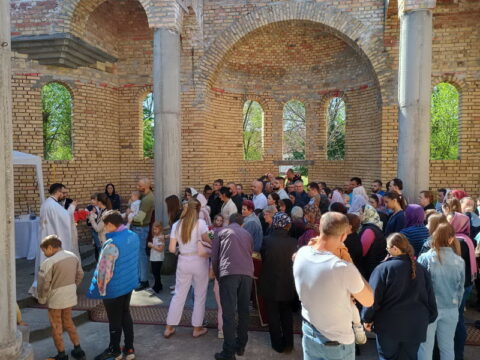 IMG-35710efb346e0aa33d0ff59bf537d56d-V_resize