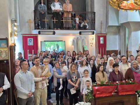 IMG-68e9322fcdd87b4273f5ca990a460741-V_resize