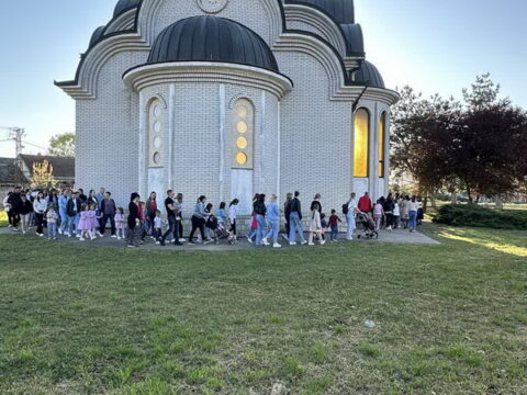 IMG-8cae12c36cefa2ee64c1e31aa3265b0e-V_resize