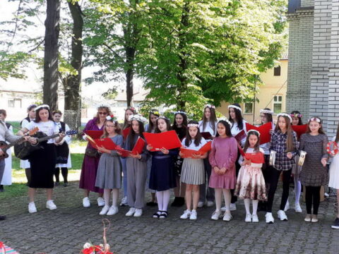 IMG-9888fbd79a66e690af3193094166a702-V_resize