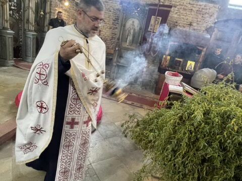 IMG-9f89d345f26b2a98eed215e92856e4b6-V_resize