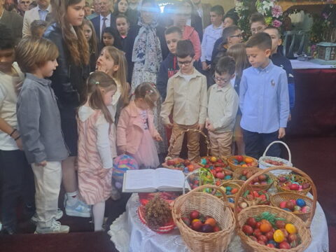 IMG-ac195a519fcba24fde111deeed13760d-V_resize