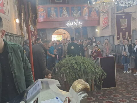 IMG-ad59bc2f41c4cf63c35d5fb51e68f812-V_resize