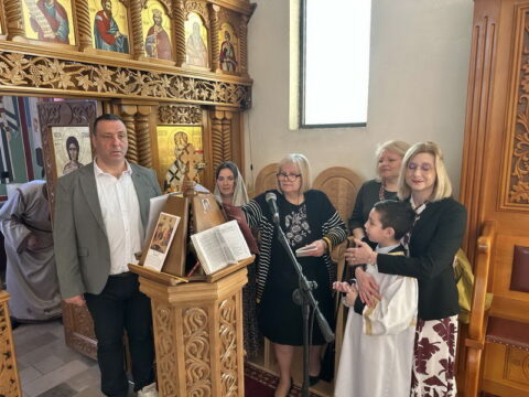 IMG-dc47e9d1221dbcfae73a01135aed4cfb-V_resize