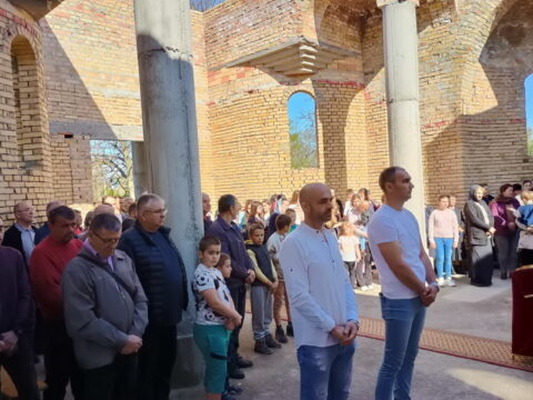 IMG-e596c4c6f707d0d63c10ea7427d62cb2-V_resize